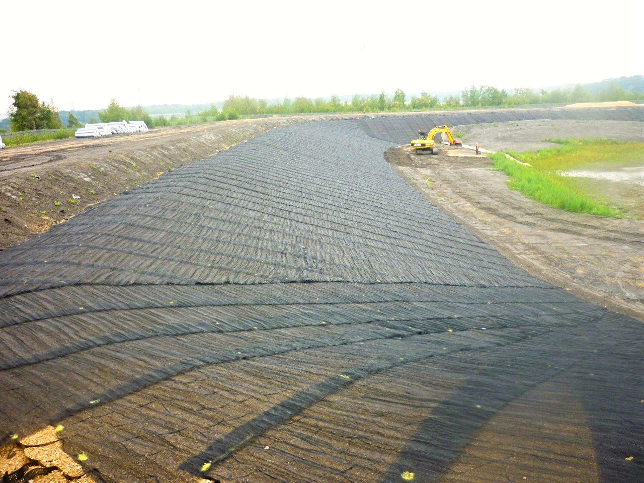 Stratec Permanent Erosion Control 3D Mesh 2m x 25m – Stratec Store